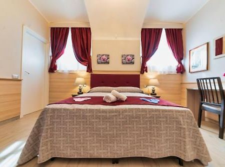 Hotel Manzoni Rzym Zewnętrze zdjęcie