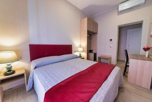 Hotel Manzoni Rzym Zewnętrze zdjęcie